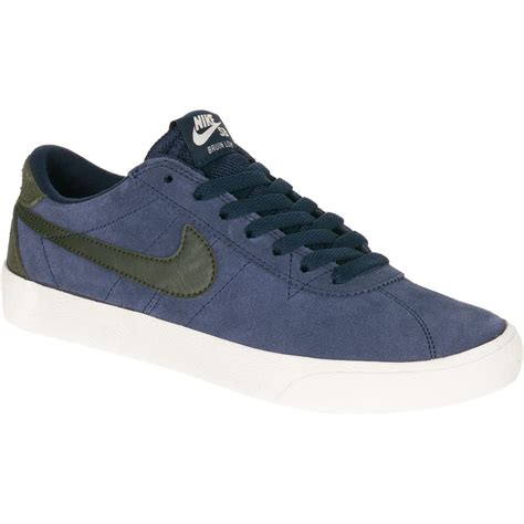 Womens Bruin. Nike.com.